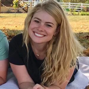 Meet your Posher, Becca